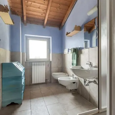 La Casina Dai Mille Colori Con Piscina 펜션 *