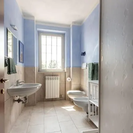 La Casina Dai Mille Colori Con Piscina Σπίτι διακοπών